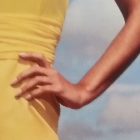 Dresses 💃 - Picture 2 of 8